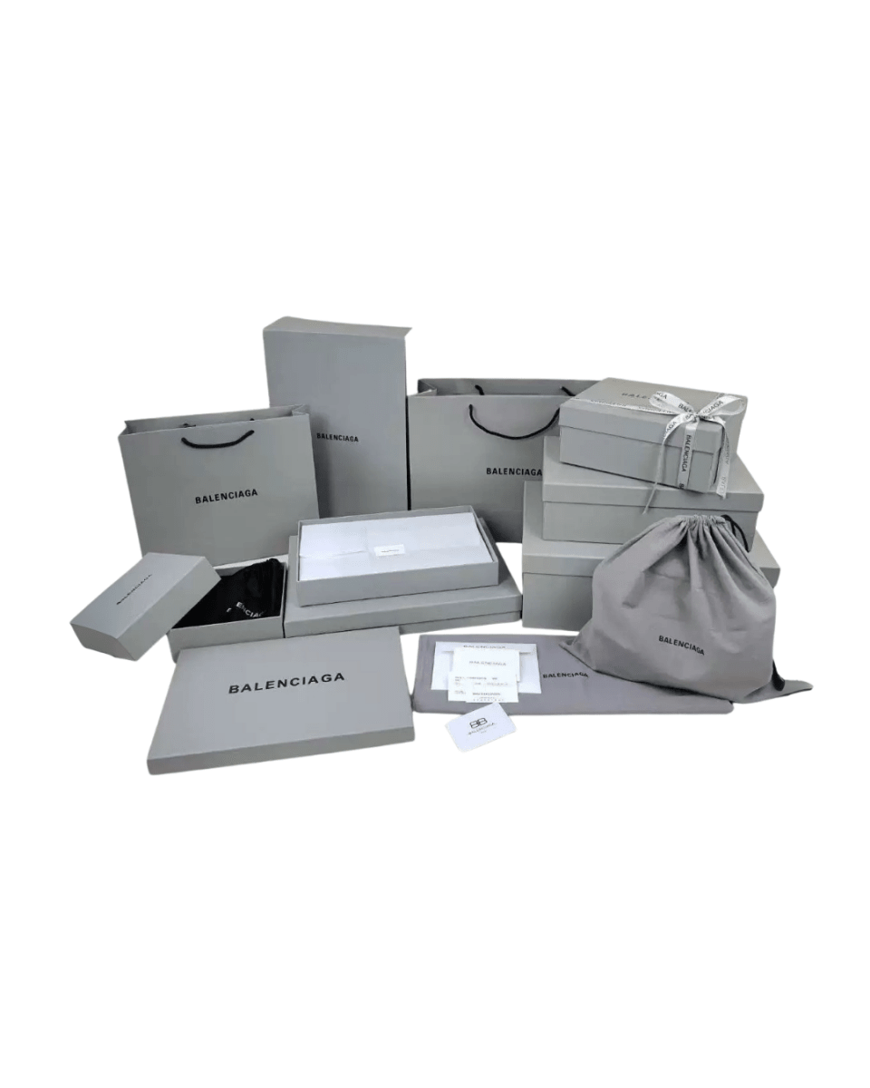 OFFICIAL BOX - VAULT