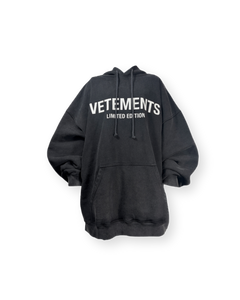 VETEMENTS FW21 LIMITED EDITION LOGO HOODIE