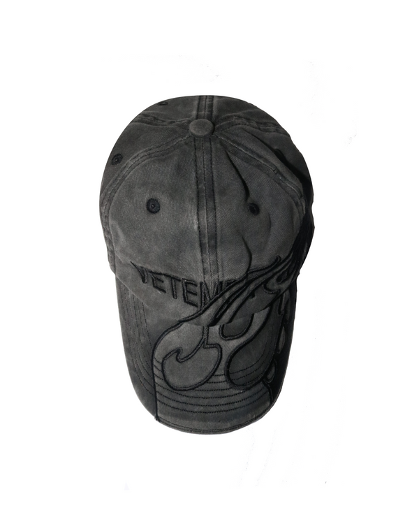 VETEMENTS WASHED FLAME CAP