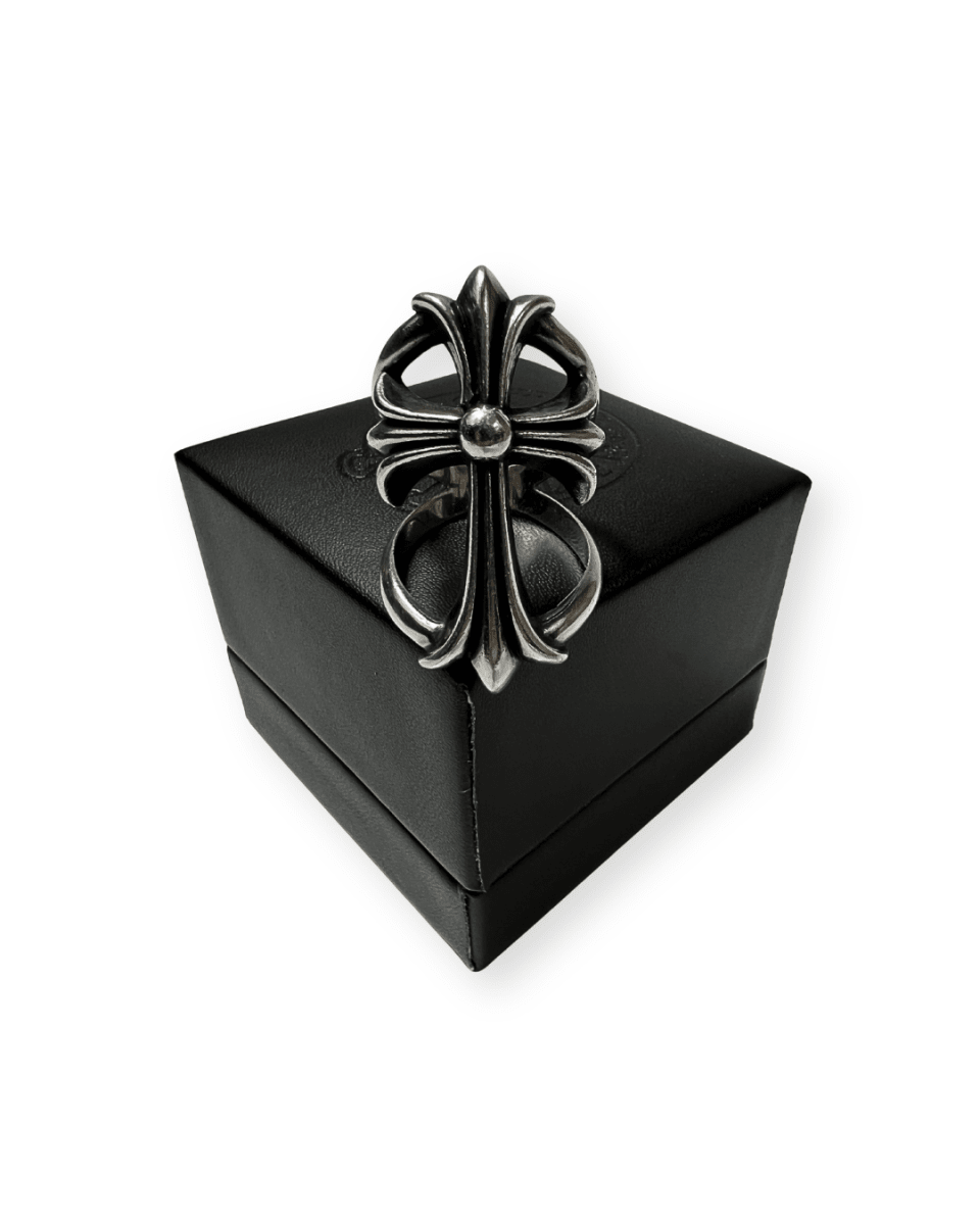 CHROME HEARTS INFINITY CROSS RING - VAULT